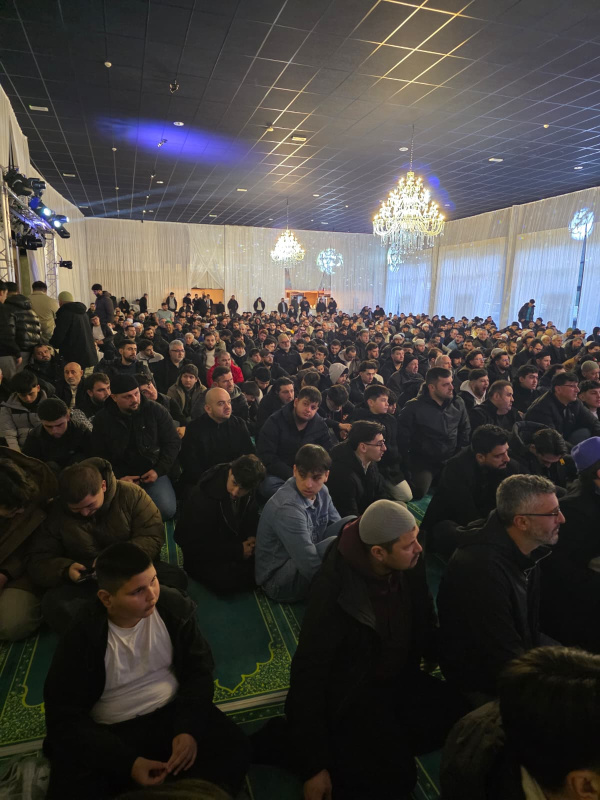BİF Gençlik Teşkilatı’ndan 1500 Kişilik Cemaatle Sabah Namazı Buluşması